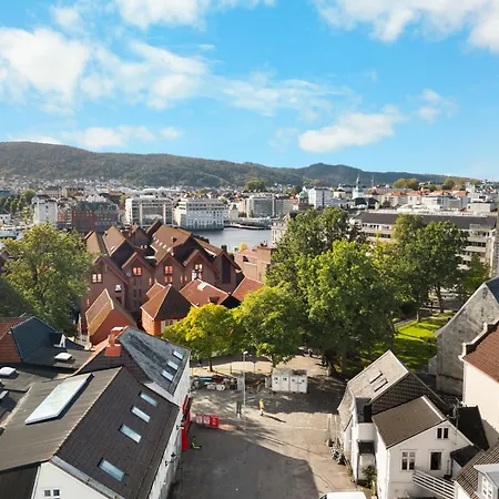 Architectural I Private Balcony I New 2021 Apartment Bergen